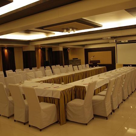 Kapila Business Hotel Pune Eksteriør billede