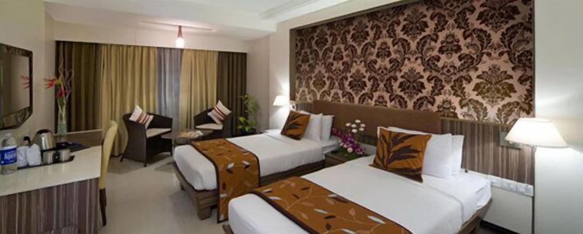 Kapila Business Hotel Pune Eksteriør billede