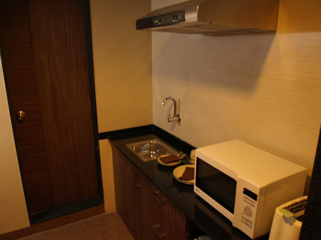 Kapila Business Hotel Pune Eksteriør billede
