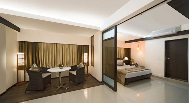 Kapila Business Hotel Pune Eksteriør billede